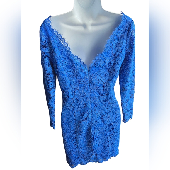 NWT Madison Marcus Blue Lace Knee Length Dress Size S - Picture 2 of 3